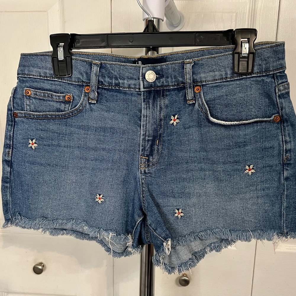 GAP Size 28 Blue Denim Cutoffs Flower 3” Jean Shorts Daisy